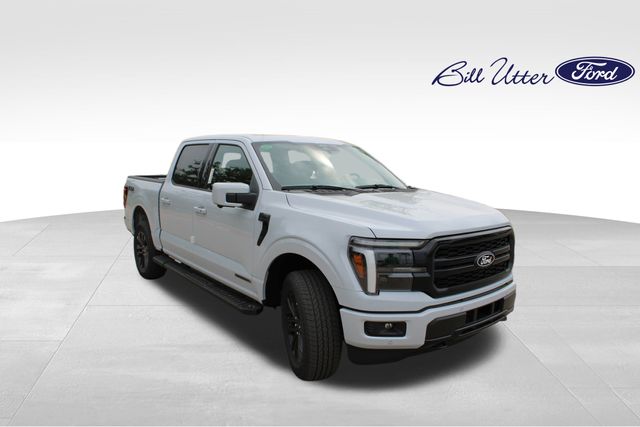 2025 Ford F-150 Lariat photo 2