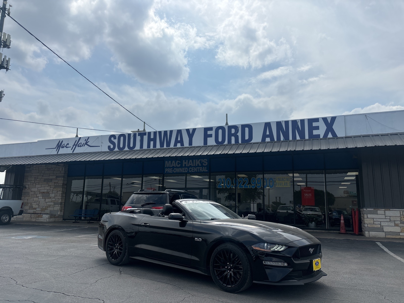 Used 2020 Ford Mustang GT Premium with VIN 1FATP8FFXL5163139 for sale in San Antonio, TX