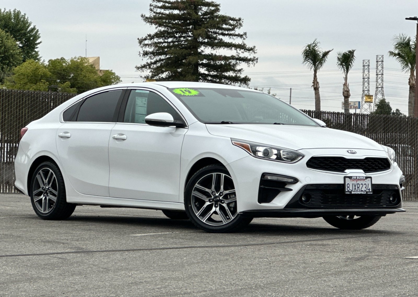 Used 2019 Kia FORTE EX with VIN 3KPF54AD8KE096622 for sale in Bakersfield, CA