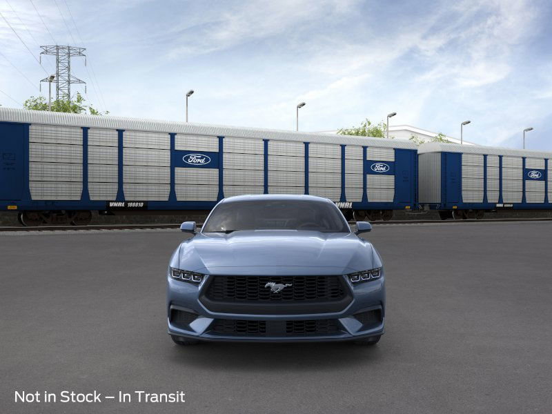 2025 Ford Mustang photo 4