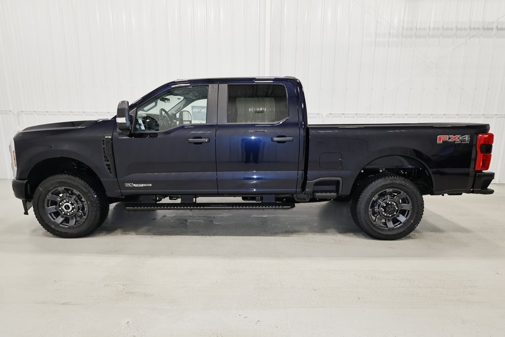 2025 Ford F-350 photo 5