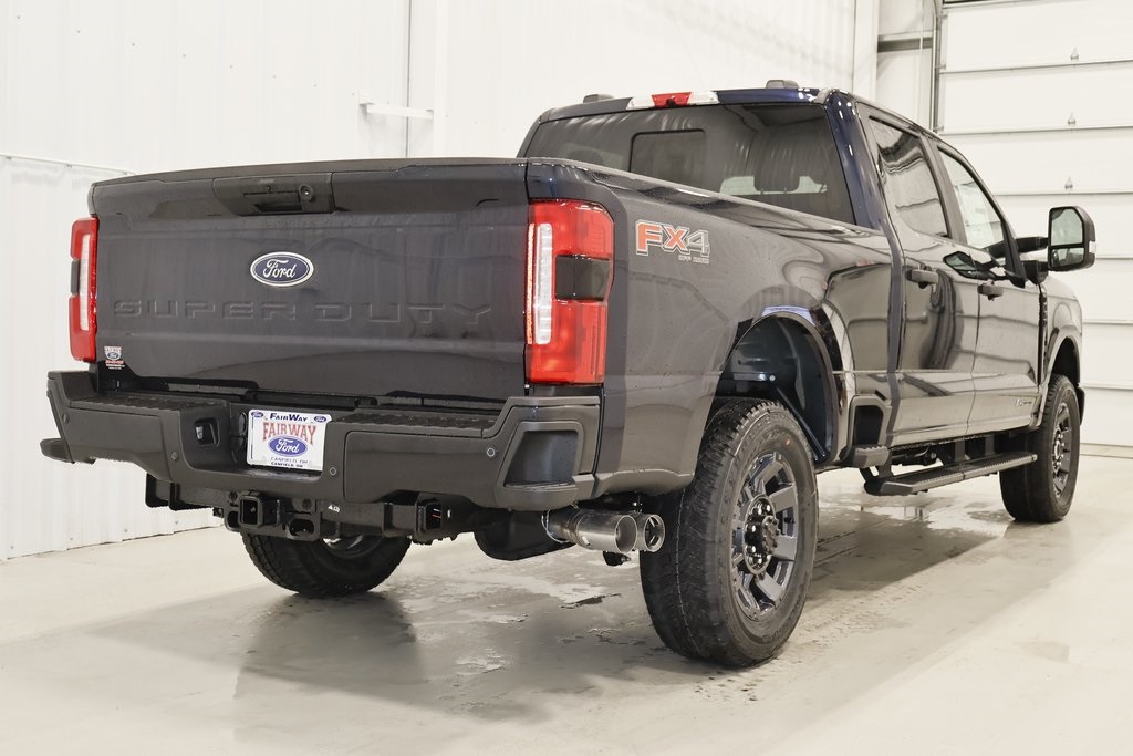 2025 Ford F-350 photo 8