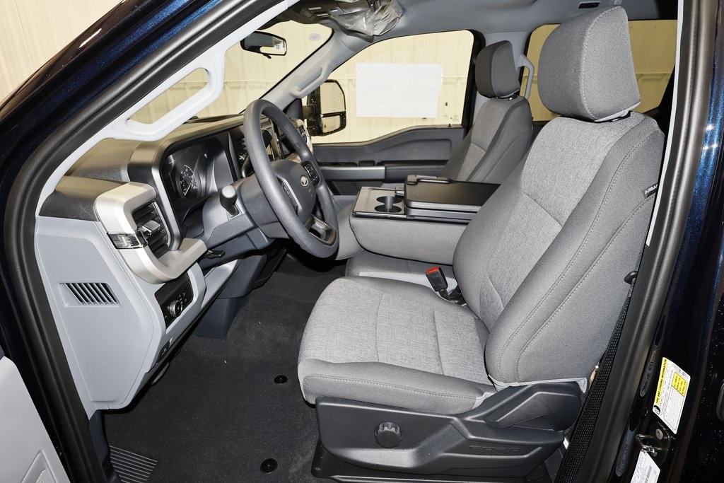 2025 Ford F-350 photo 10