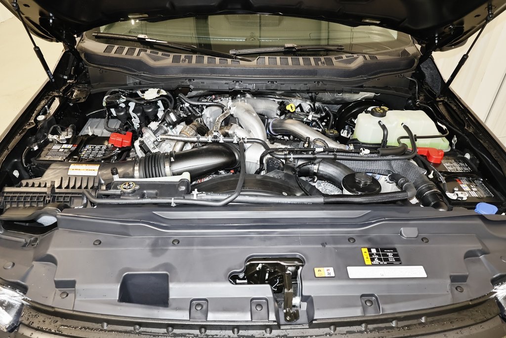 2025 Ford F-350 photo 29