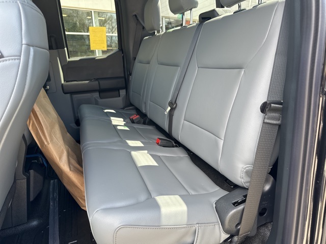 2025 Ford F-550 photo 10