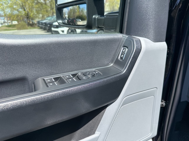 2025 Ford F-550 photo 12