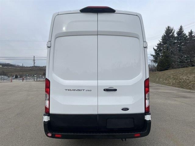2023 Ford Transit Cargo Van photo 3