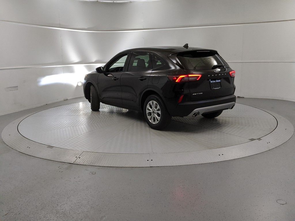 2025 Ford Escape Active photo 4