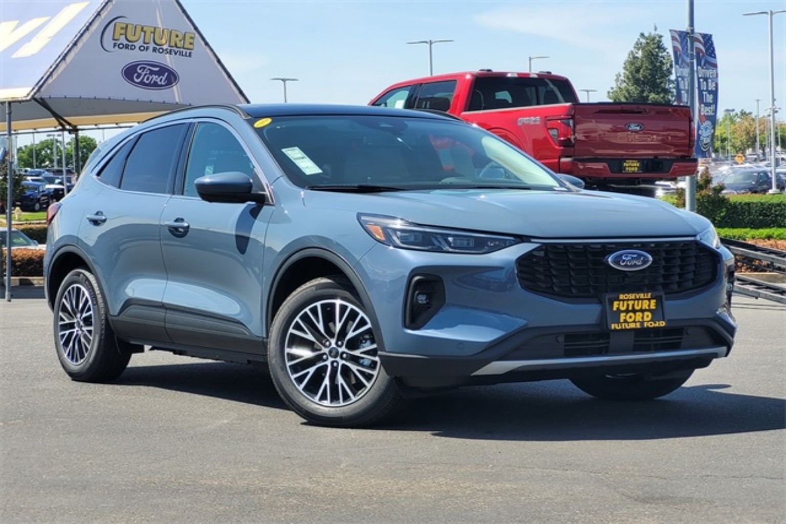 2025 Ford Escape PHEV's photo