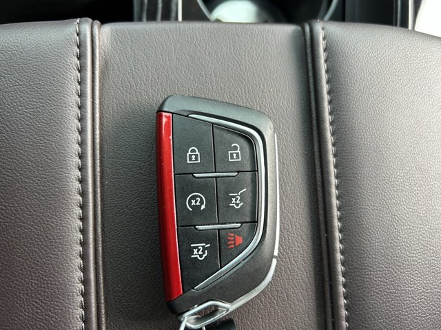 2023 Cadillac Escalade V-Series photo 30