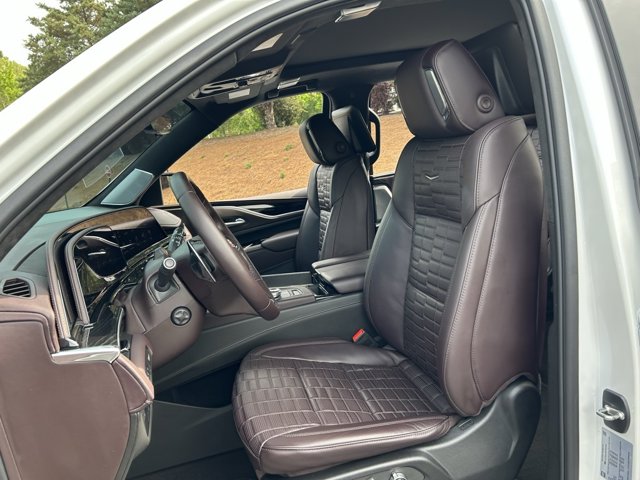 2023 Cadillac Escalade V-Series photo 32