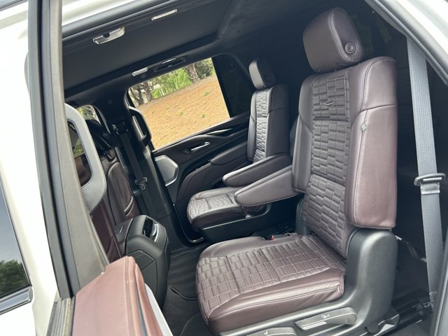2023 Cadillac Escalade V-Series photo 36