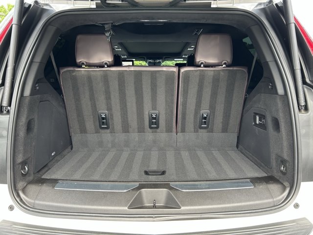 2023 Cadillac Escalade V-Series photo 38