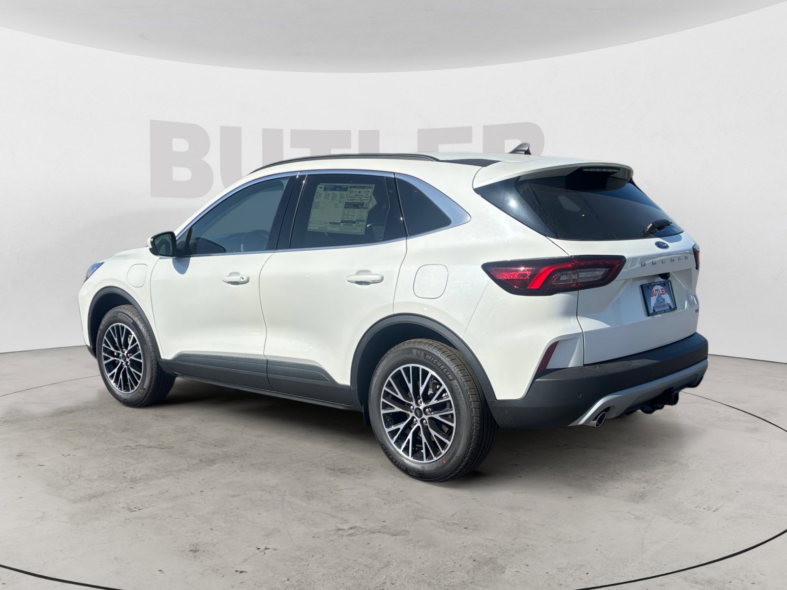 2025 Ford Escape photo 3