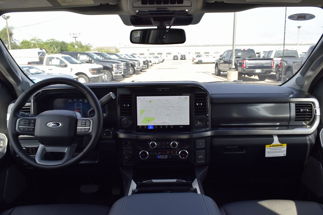2025 Ford F-250 photo 4