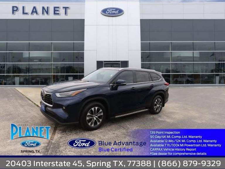 2022 Toyota Highlander XLE FWD