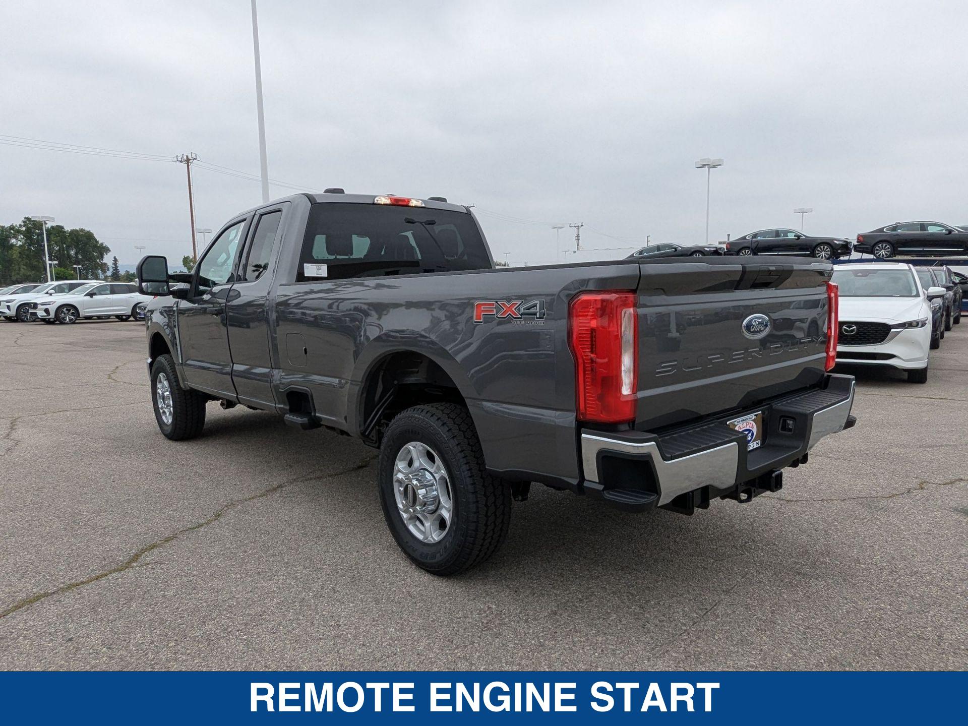 2025 Ford F-350 XLT photo 6