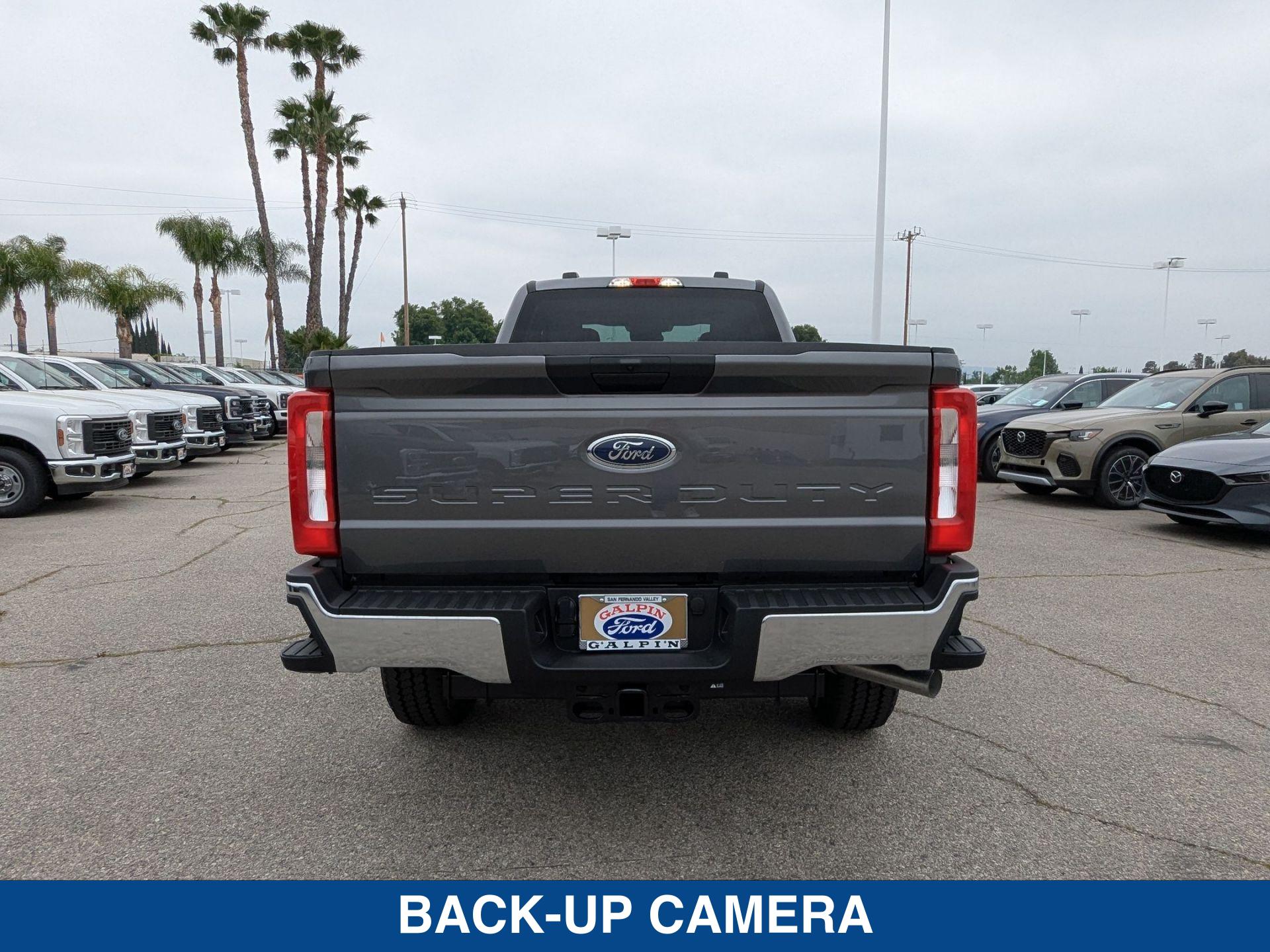 2025 Ford F-350 XLT photo 7