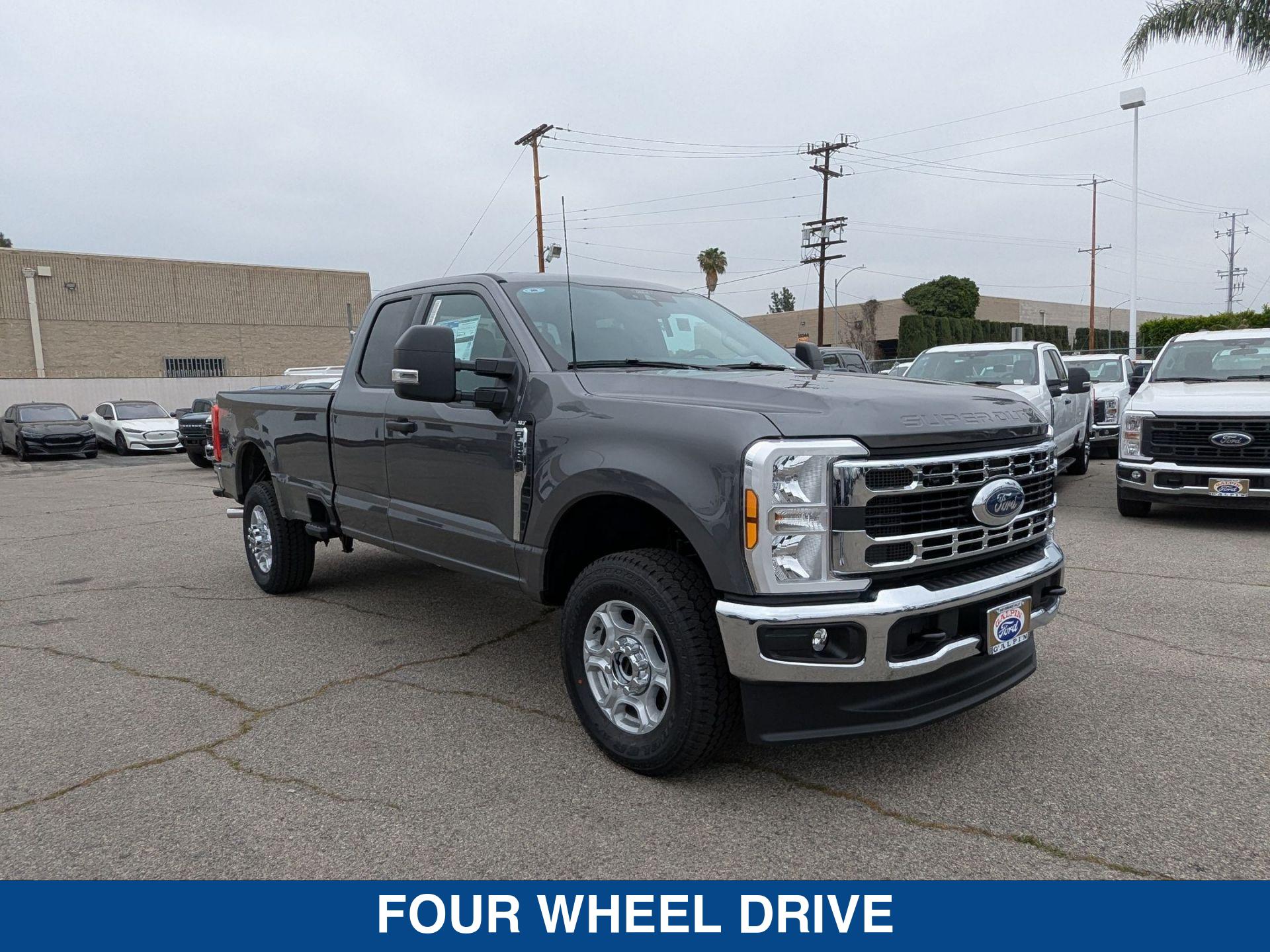 2025 Ford F-350 XLT photo 10