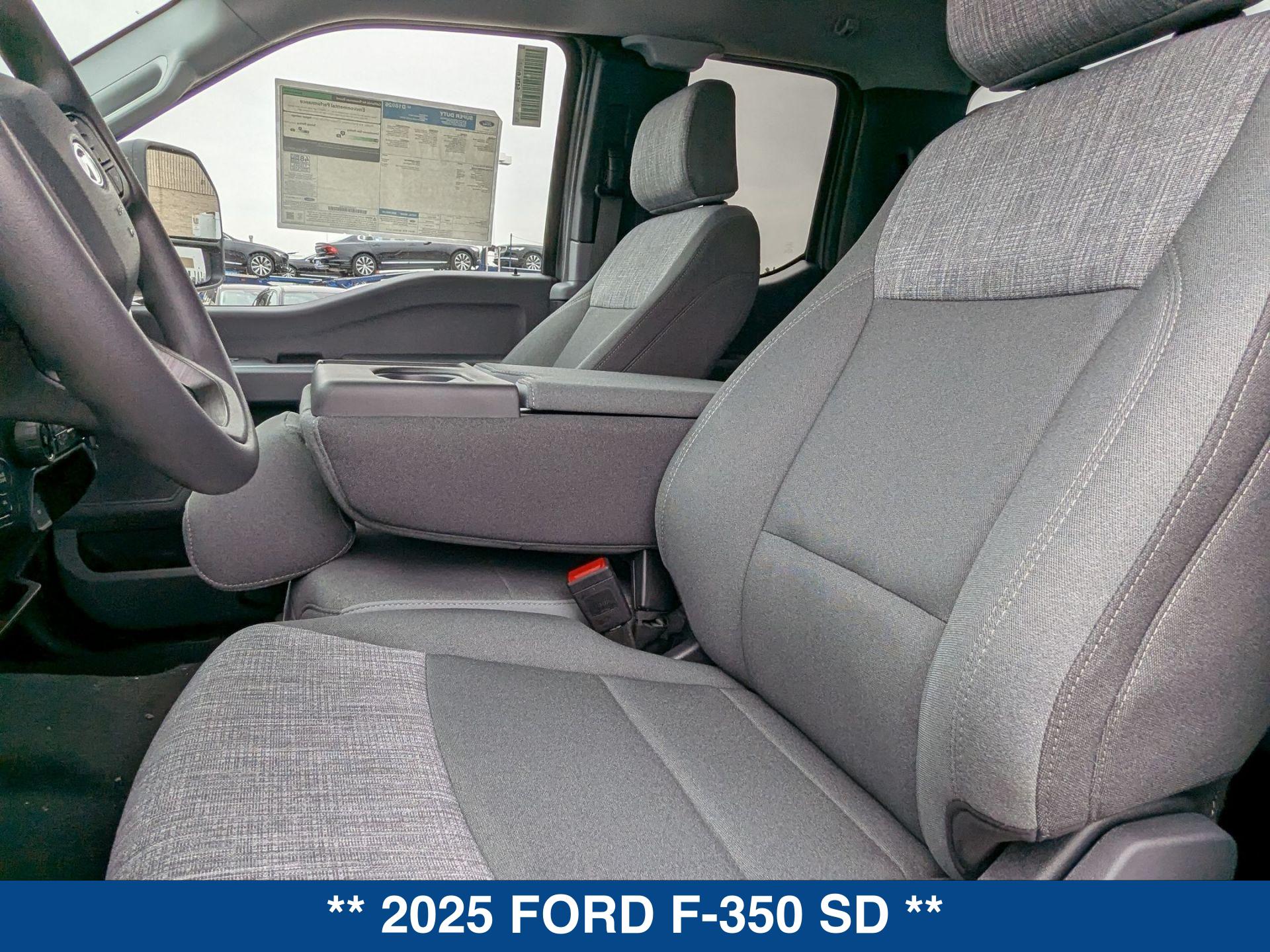 2025 Ford F-350 XLT photo 16