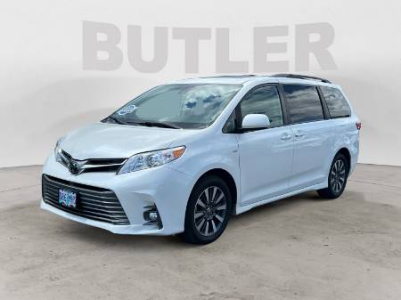 2020 Toyota Sienna XLE