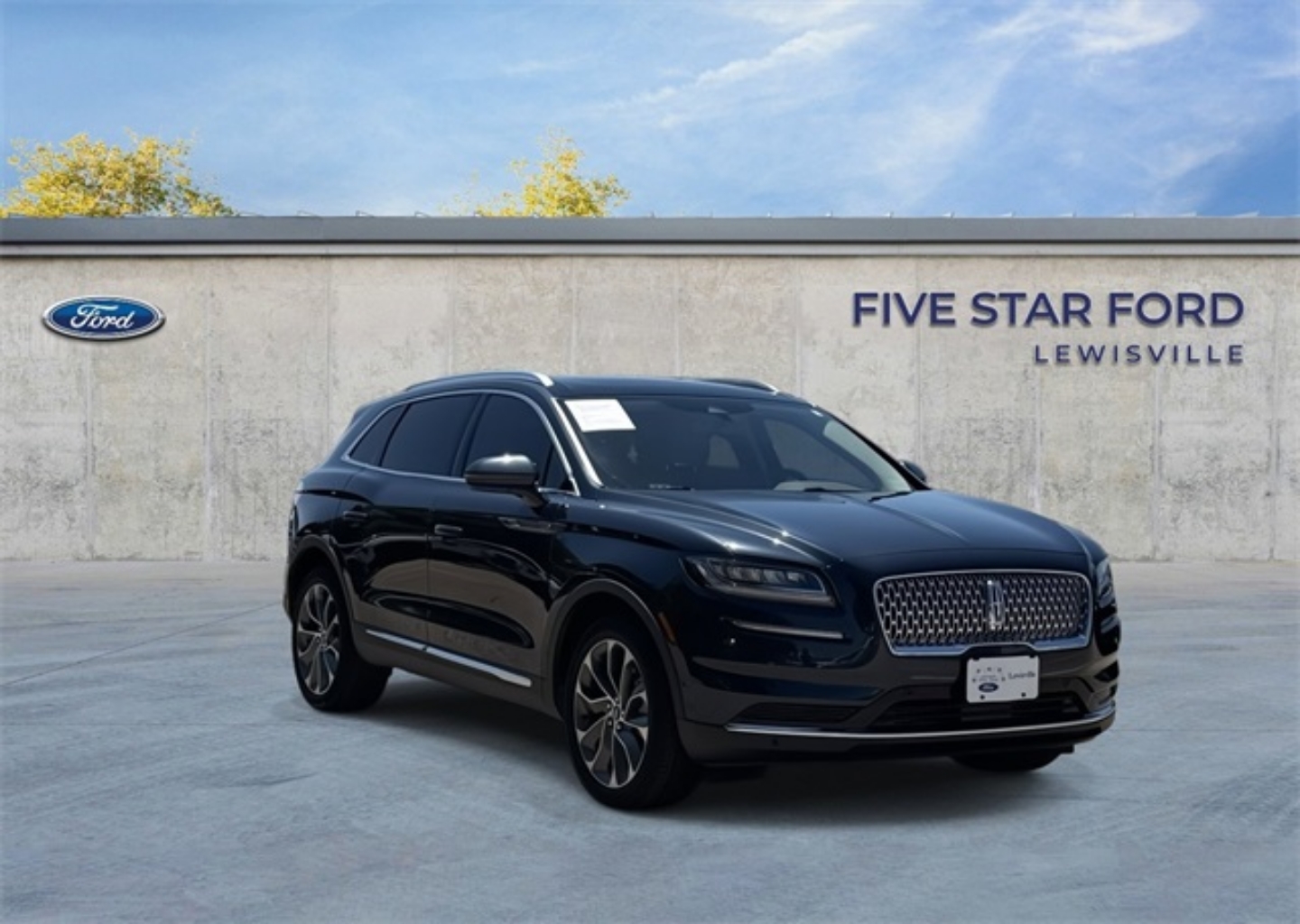 Used 2022 Lincoln Nautilus Reserve with VIN 2LMPJ6K99NBL20188 for sale in Lewisville, TX