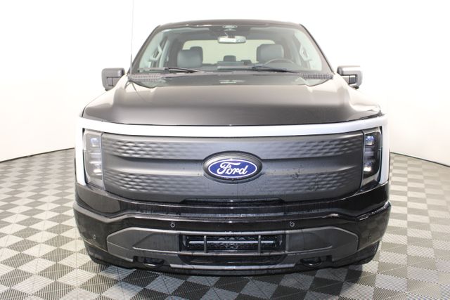 2025 Ford F-150 Lightning photo 6