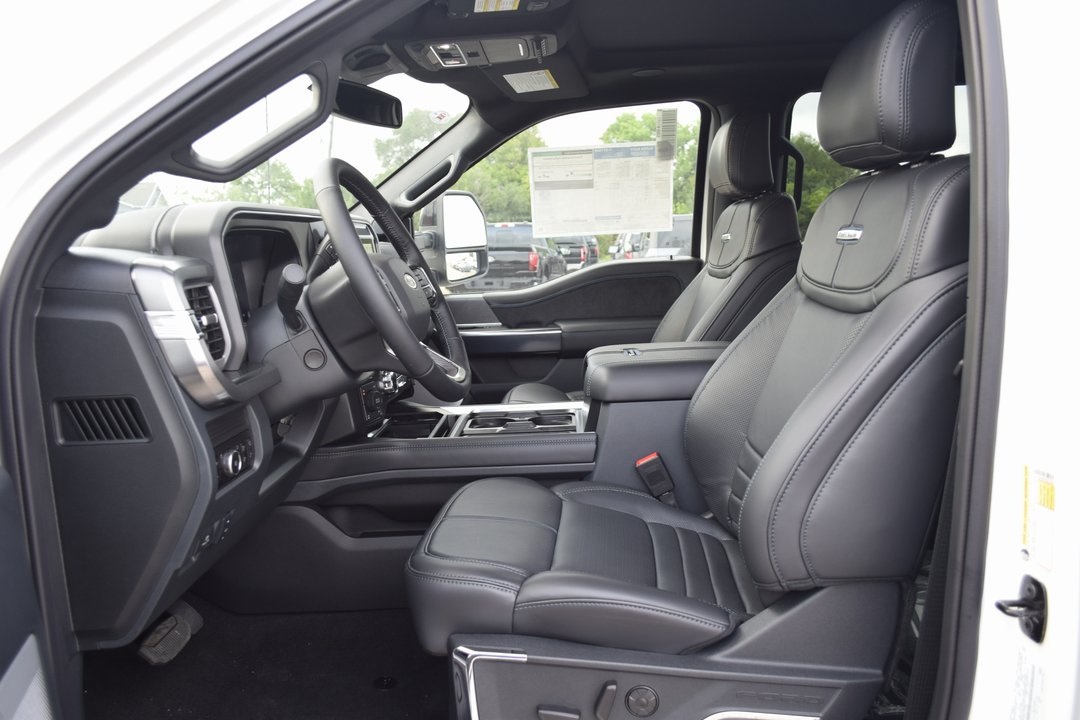 2025 Ford F-350 photo 15