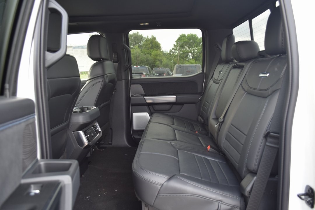 2025 Ford F-350 photo 17