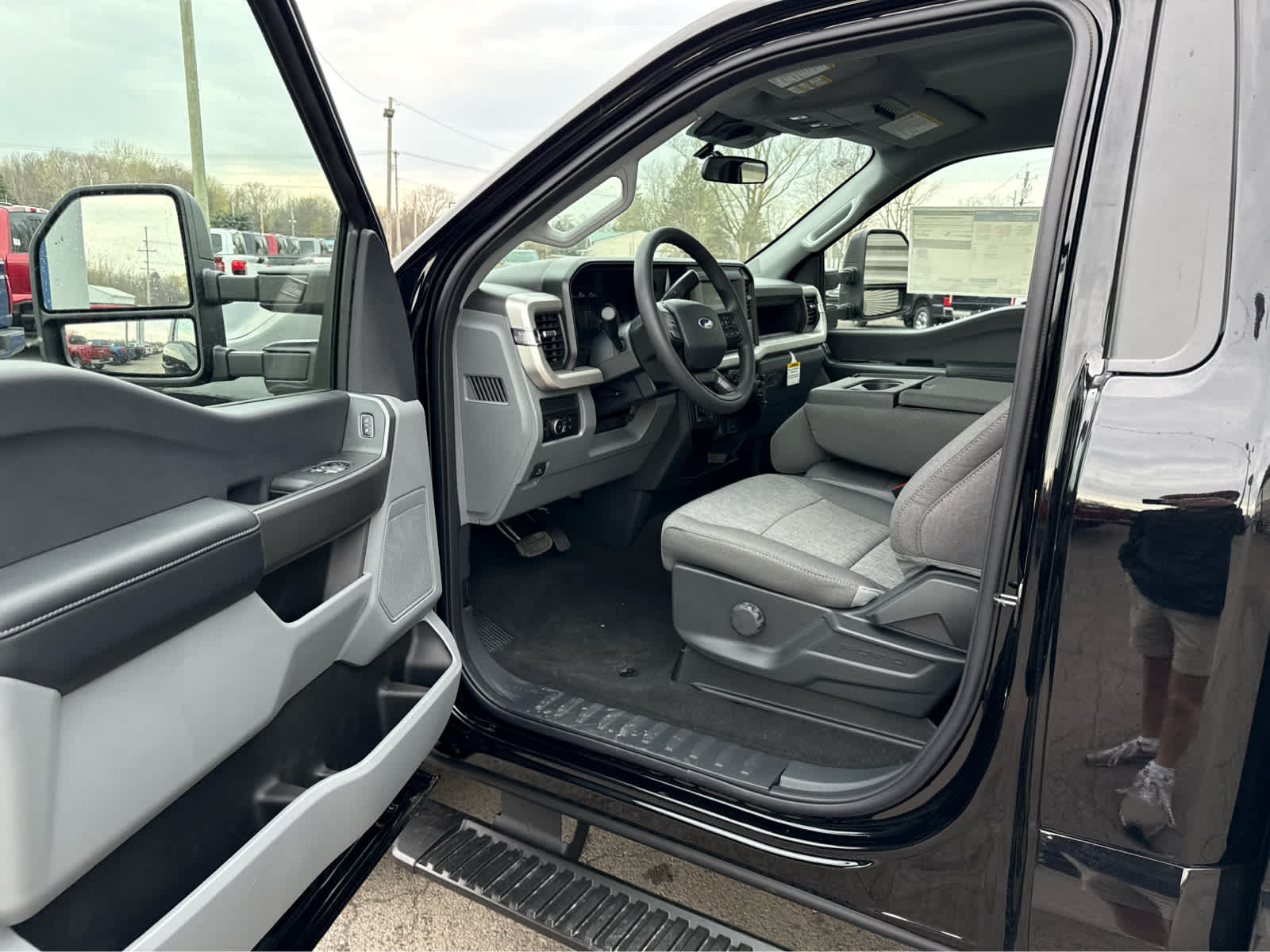 2025 Ford F-350 Super Duty XL - Photo 13