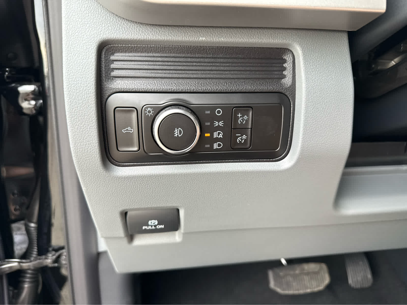 2025 Ford F-350 Super Duty XL - Photo 17