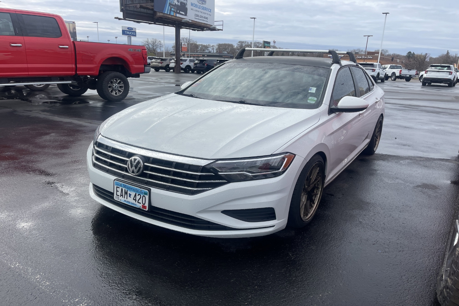 Used 2019 Volkswagen Jetta R-Line with VIN 3VWC57BU2KM269086 for sale in Saint Cloud, MN