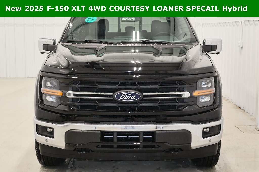 2025 Ford F-150 XLT photo 3