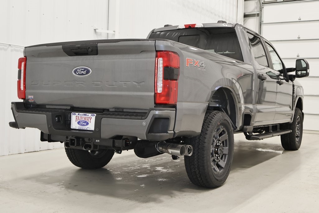 2025 Ford F-350 photo 8