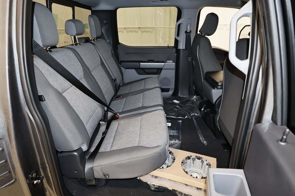 2025 Ford F-350 photo 12