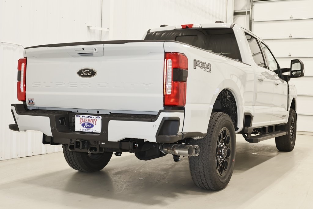 2025 Ford F-350 photo 8
