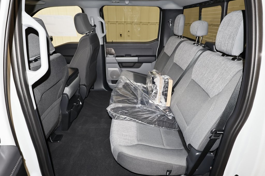 2025 Ford F-350 photo 12