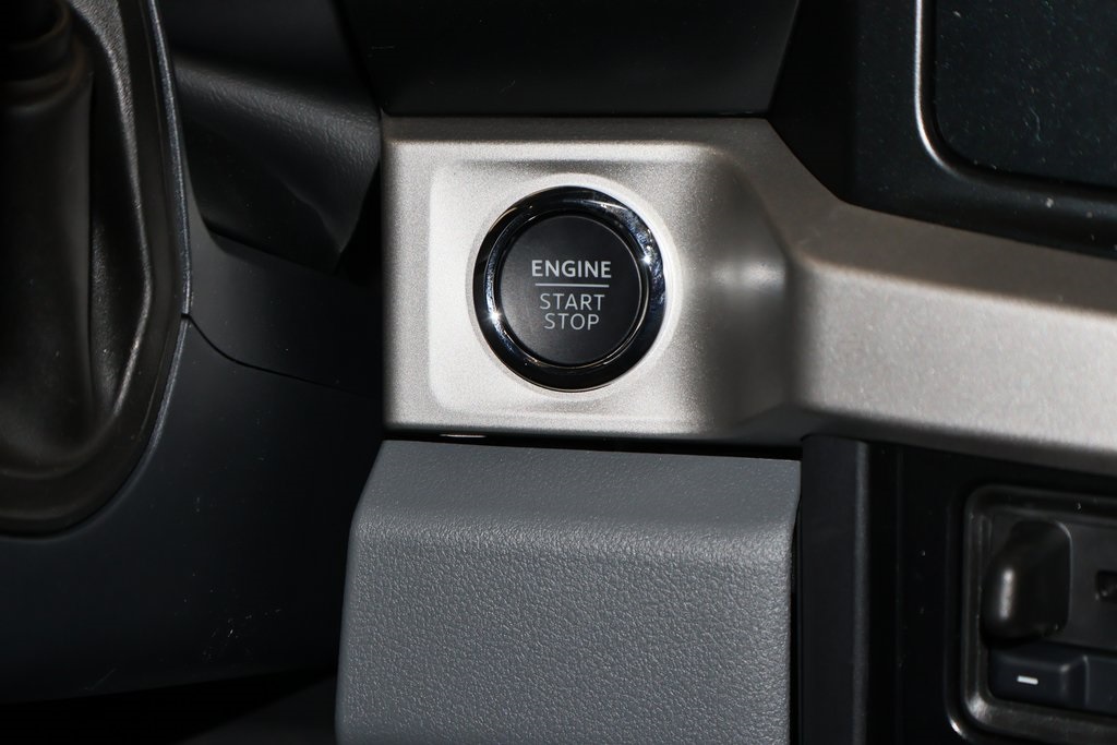 2025 Ford F-350 photo 19