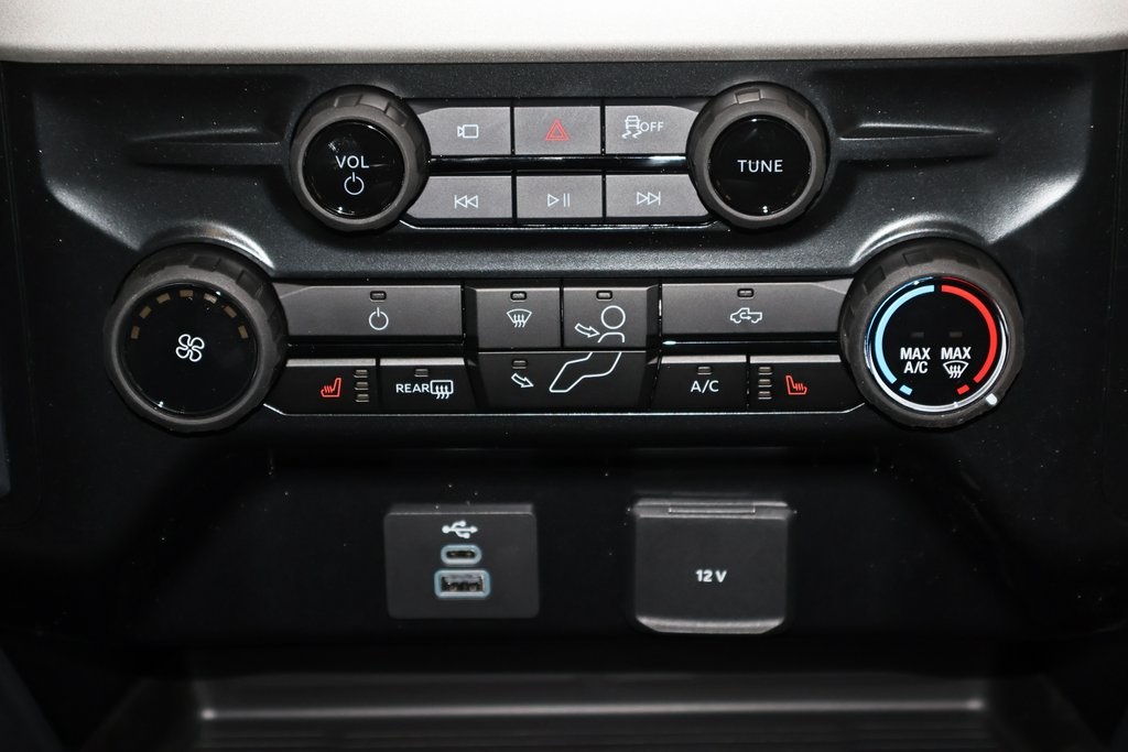 2025 Ford F-350 photo 23