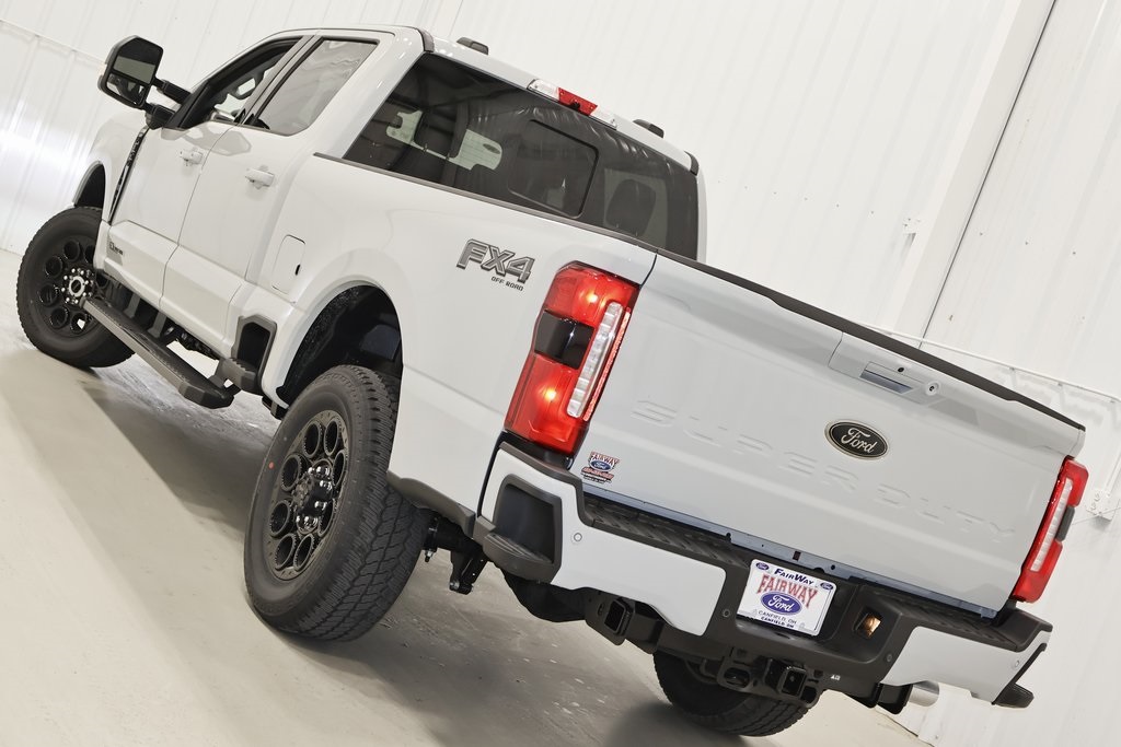 2025 Ford F-350 photo 28