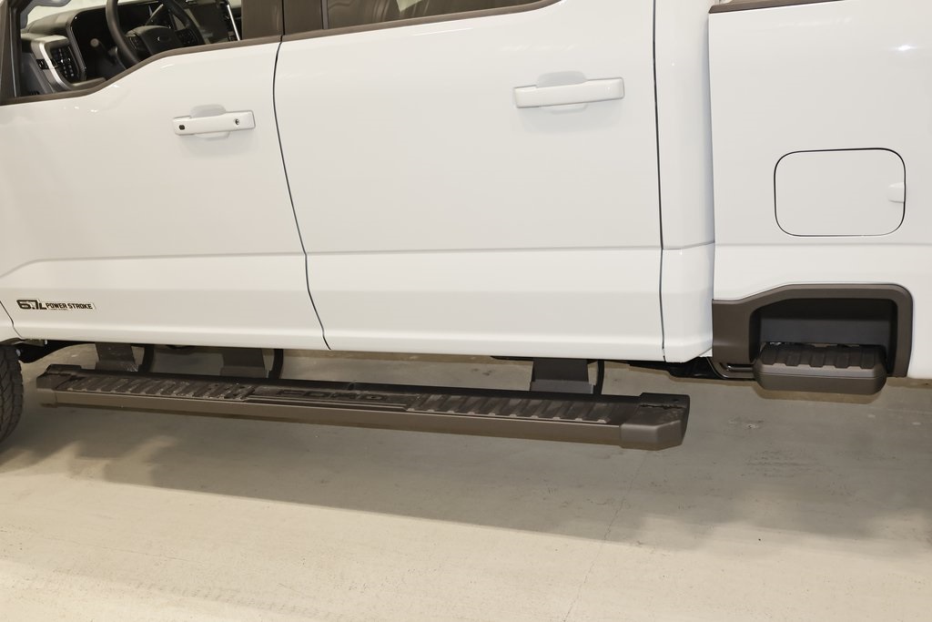 2025 Ford F-350 photo 30