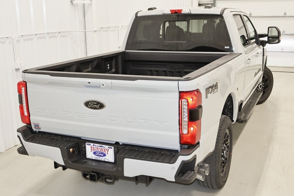 2025 Ford F-350 photo 34