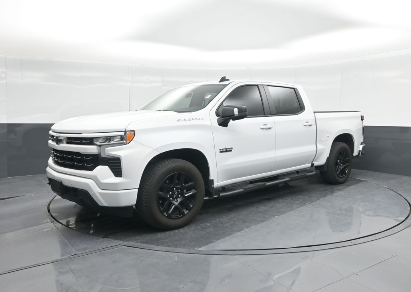 Used 2024 Chevrolet Silverado 1500 RST with VIN 1GCPADED5RZ220600 for sale in Houston, TX