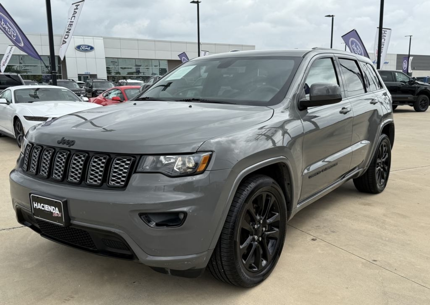 Used 2021 Jeep Grand Cherokee Laredo X with VIN 1C4RJEAG9MC625515 for sale in Alice, TX