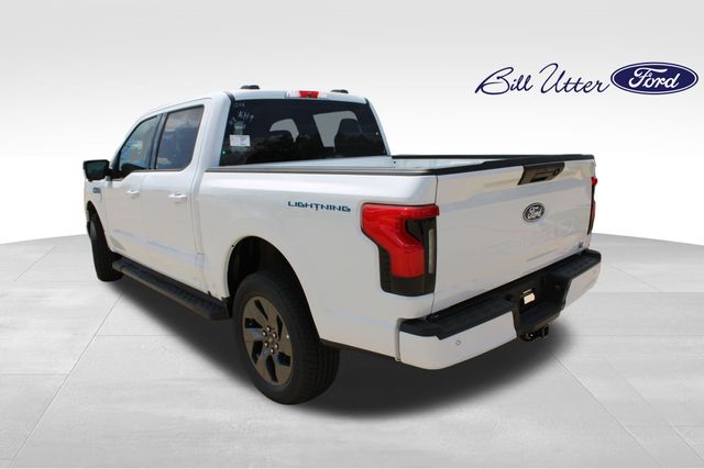 2025 Ford F-150 Lightning photo 4