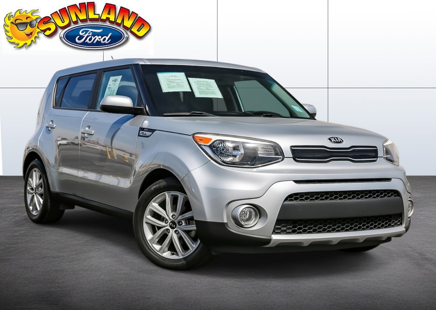 Used 2018 Kia Soul + with VIN KNDJP3A57J7576835 for sale in Victorville, CA