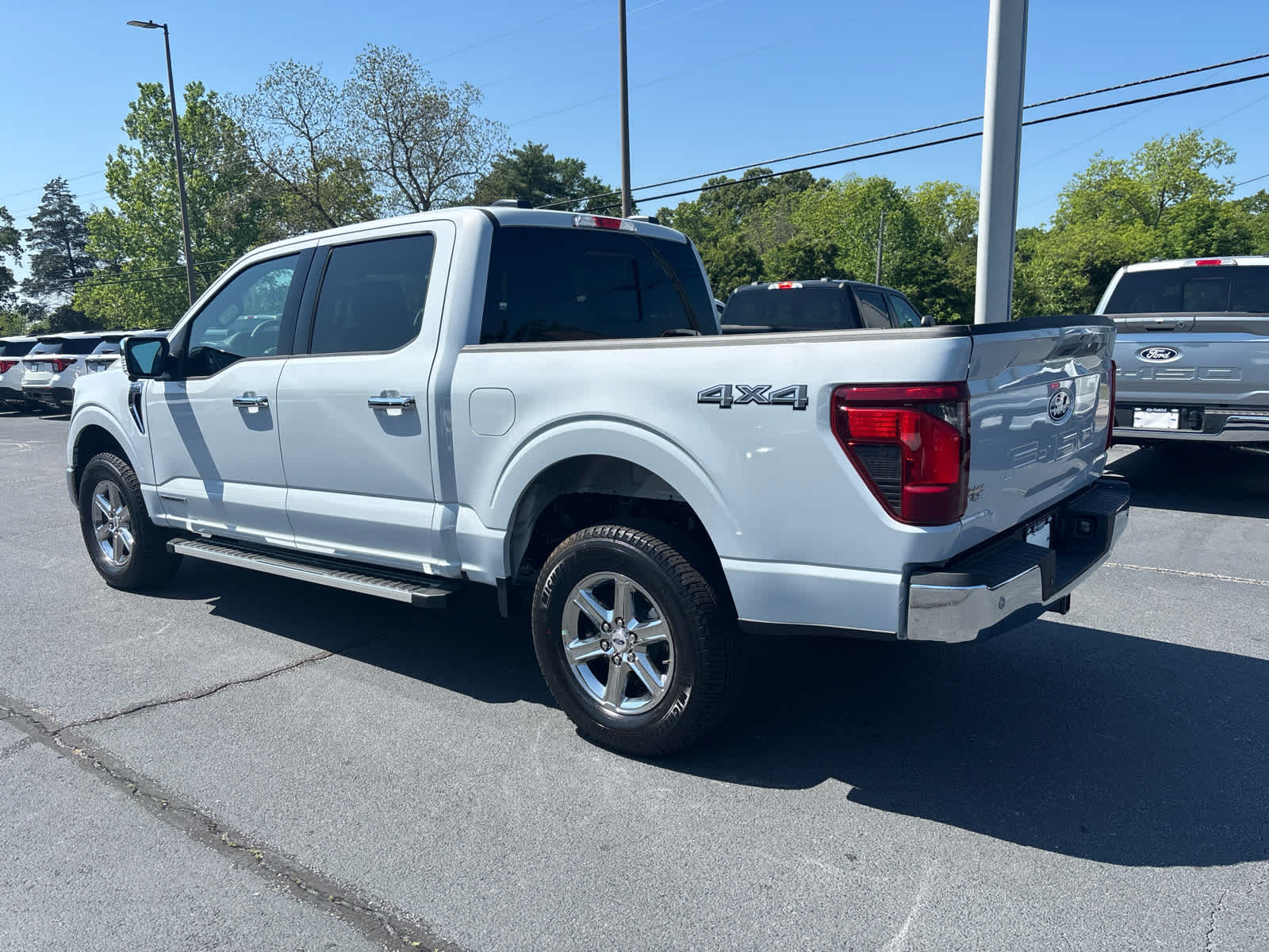 2025 Ford F-150 XLT photo 3
