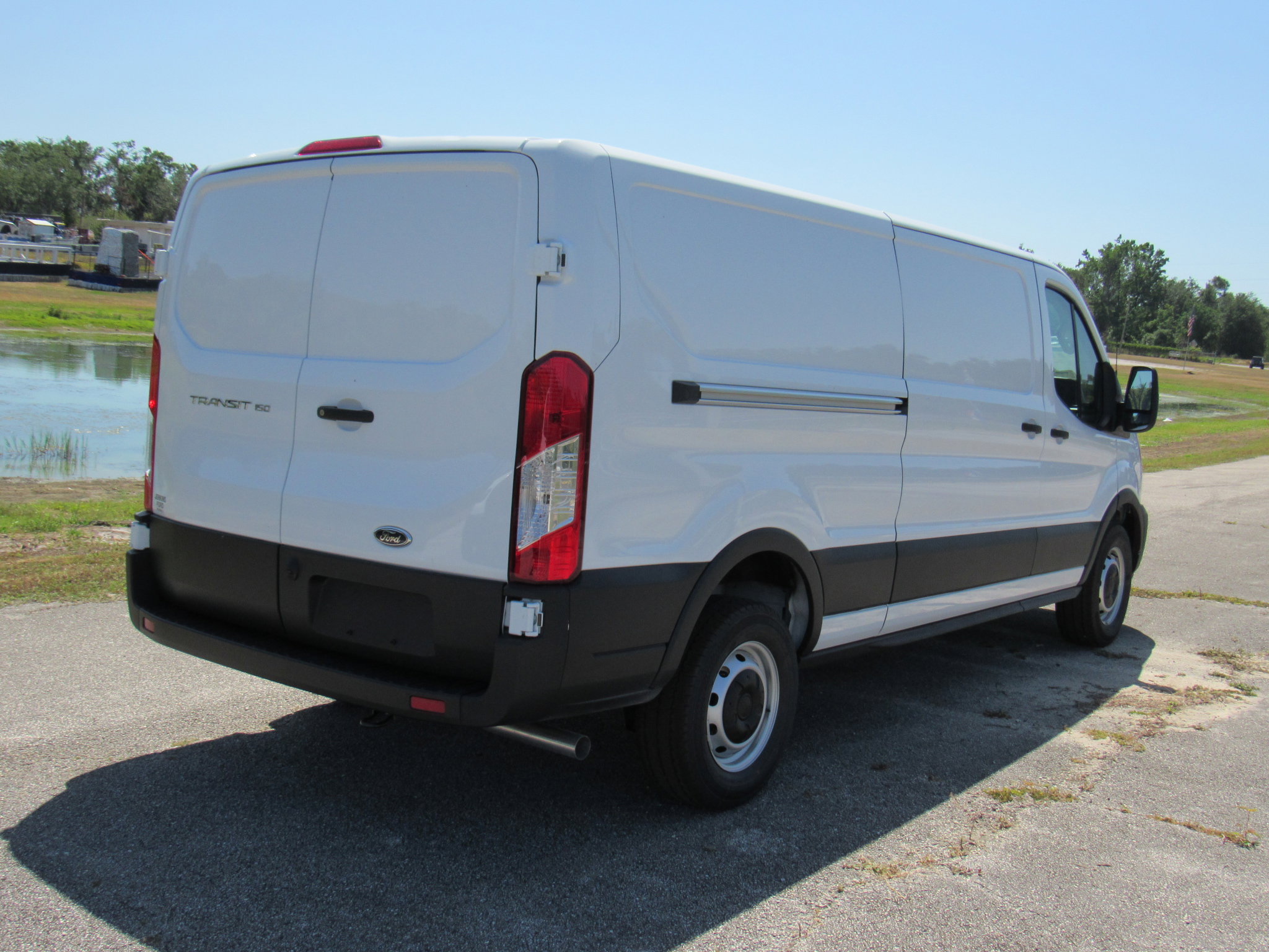 2025 Ford Transit Cargo Van photo 3