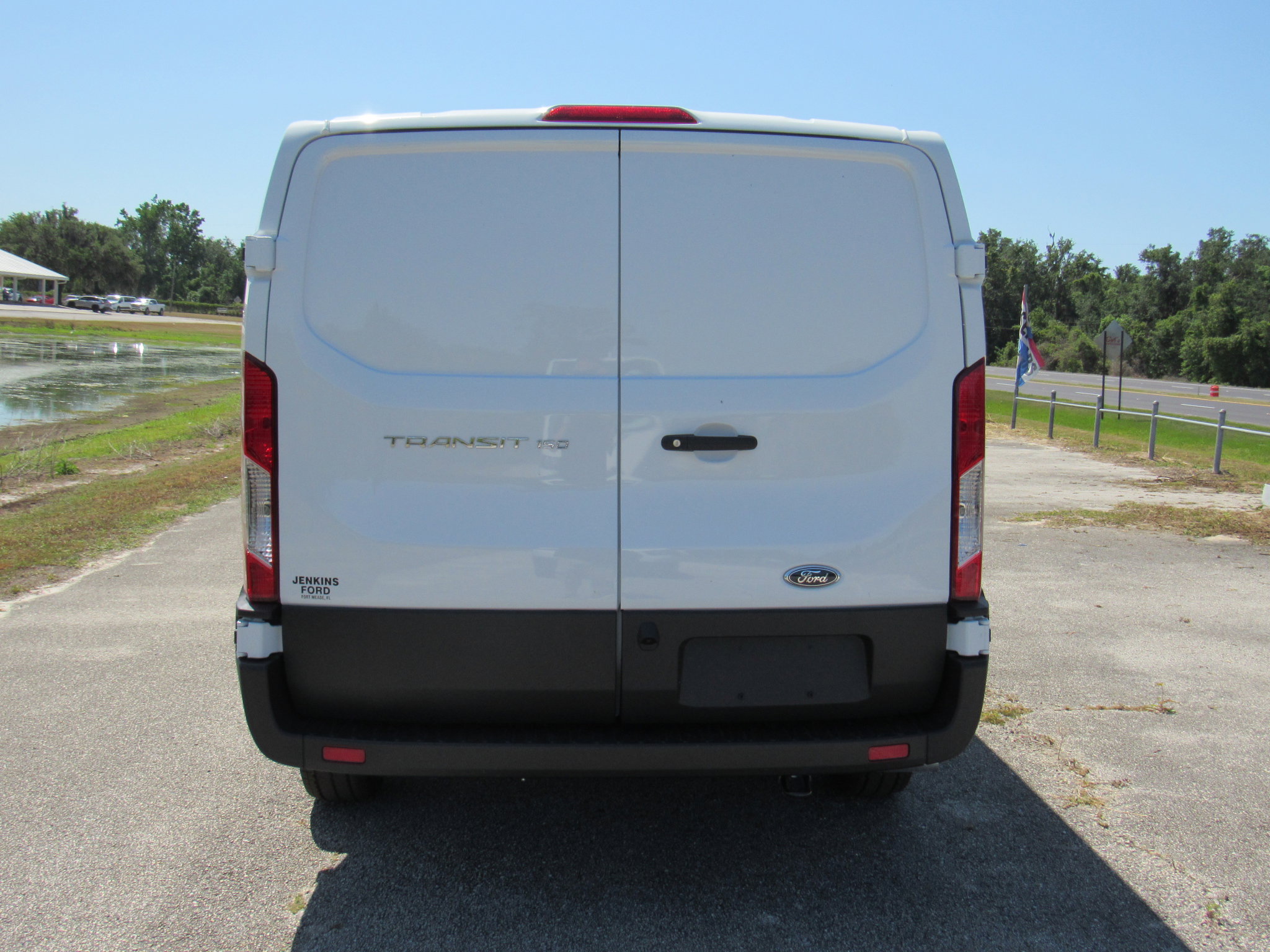 2025 Ford Transit Cargo Van photo 4