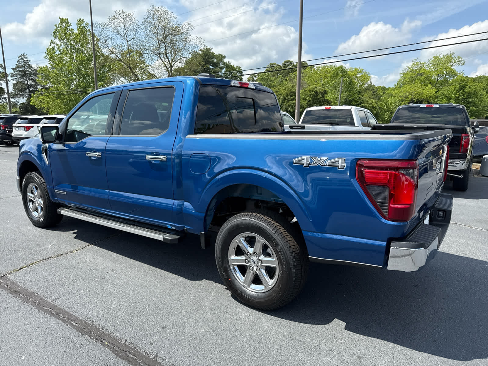 2025 Ford F-150 XLT photo 3